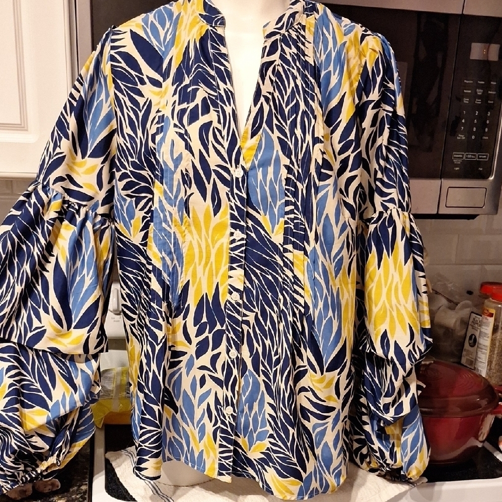 e Womens MadRag Long Poofy Sleeve Button Plus Size Top 1X